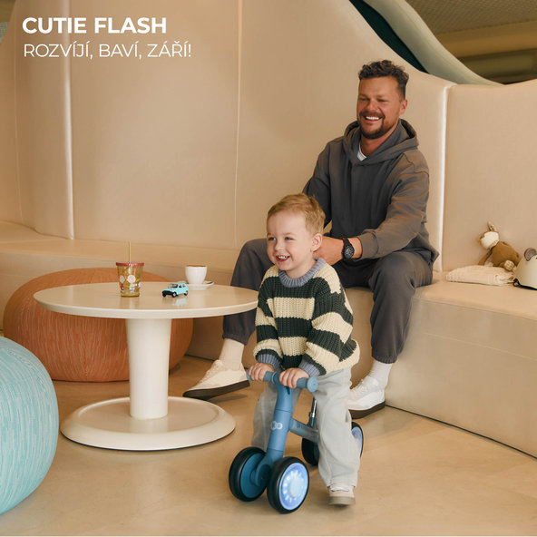 Kinderkraft odrážedlo Cutie Flash Pink
