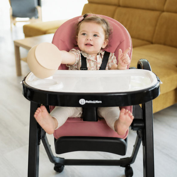 Petite&Mars jídelní židlička Tasty Sugar Pink
