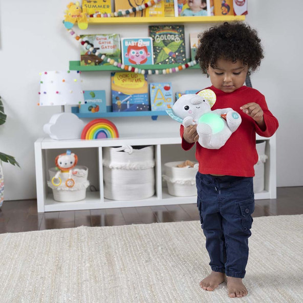 Bright Starts hudobná svietiaca plyšová hračka Hug-a-bye Baby sloník 0m+