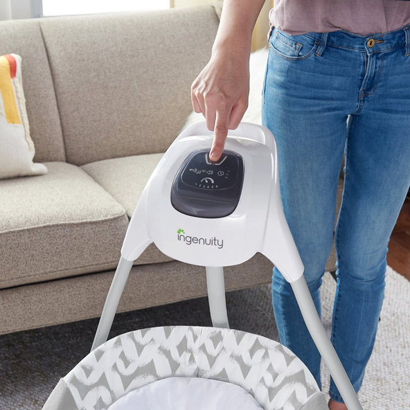 Ingenuity houpačka USB 2v1 s vibrací a melodií Raylan 0 m+ do 9 kg