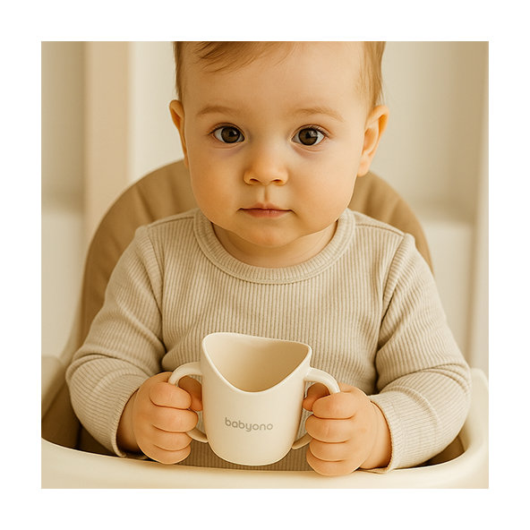 Babyono ergonomický hrneček s oušky 6 m+ béžová 120 ml