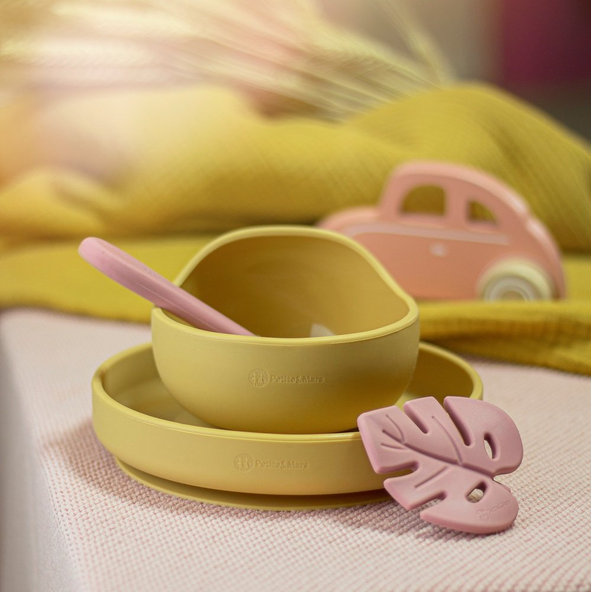 PETITE&MARS silikonová miska s přísavkou TAKE&MATCH Intense Ochre 6 m+