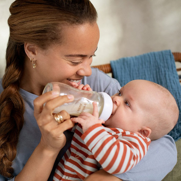 PHILIPS AVENT Natural Response skleněná láhev 240 ml 1m+ 1 ks
