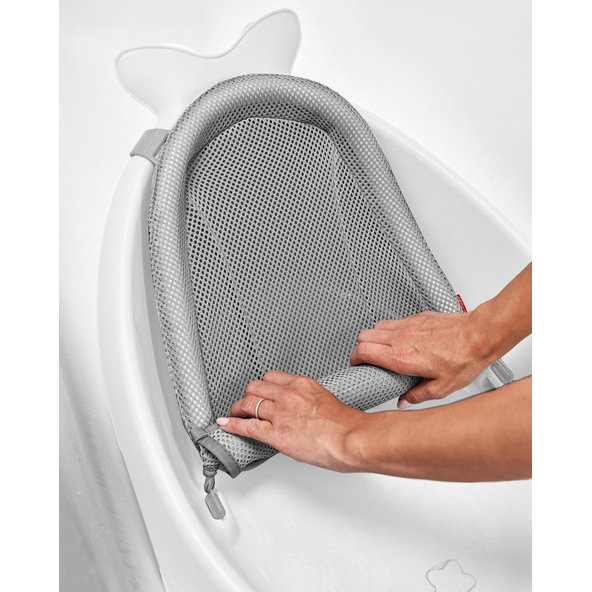 SKIP HOP Moby Vanička s ergonomickou podložkou 3-fázová bílá