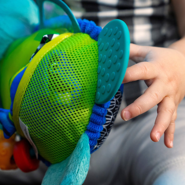 Baby Einstein Neptune's Sensory Sidekick™ hračka na C kroužku 0 m+