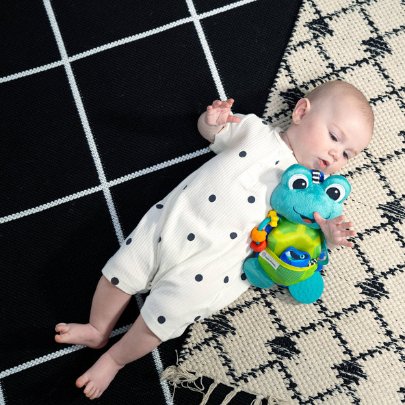 Baby Einstein Neptune's Sensory Sidekick™ hračka na C kroužku 0 m+