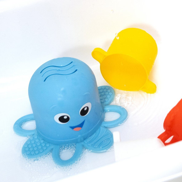 Baby Einstein Opus's Stack & Stream™ stohovací poháry sada 5 ks 3 m+