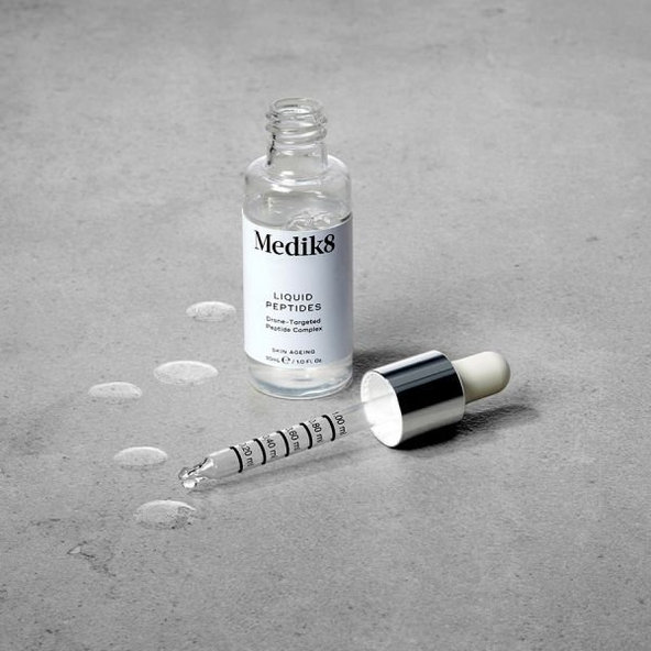 Medik8 Liquid Peptides peptidové sérum 30 ml