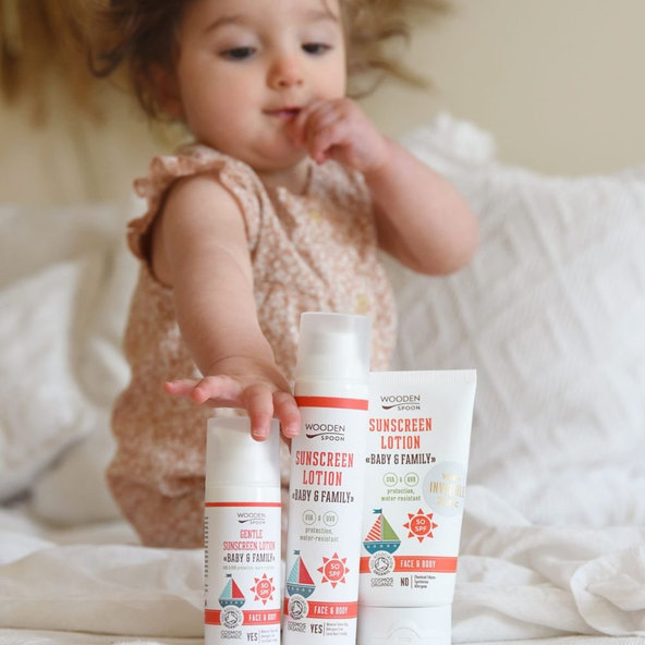 Wooden Spoon opalovací tělové mléko Baby & Family SPF 50 150 ml