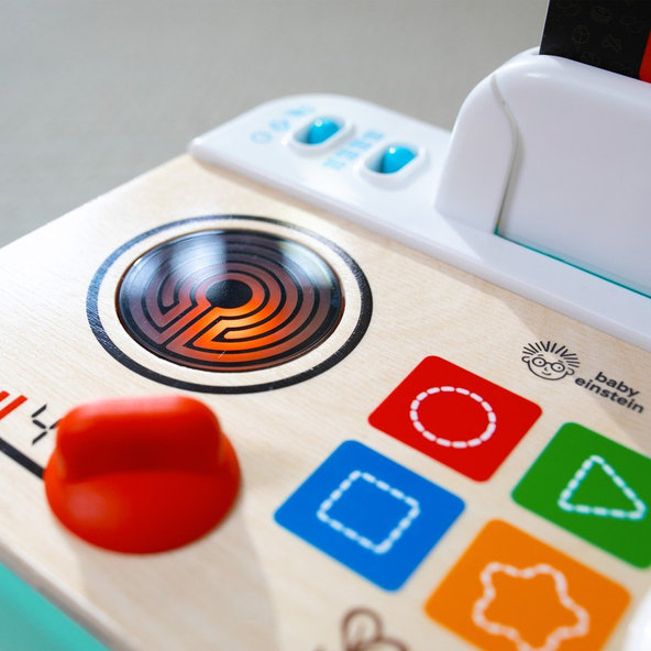 Baby Einstein Magic Touch Kitchen™ Pretend to Cook HAPE kuchyňka 9 m+