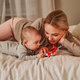 Canpol Babies Sensory kontrastní pískací činka se zrcátkem