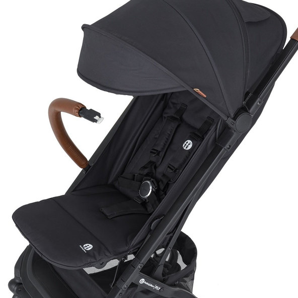 PETITE&MARS sportovní kočárek Fly Perfect Black
