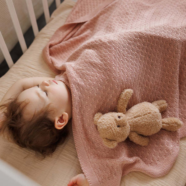 Babyono bambusová pletená deka růžová