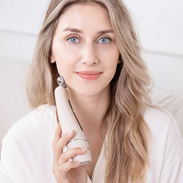 NENO Beauty přístroj s technologií EMS a RF Algo