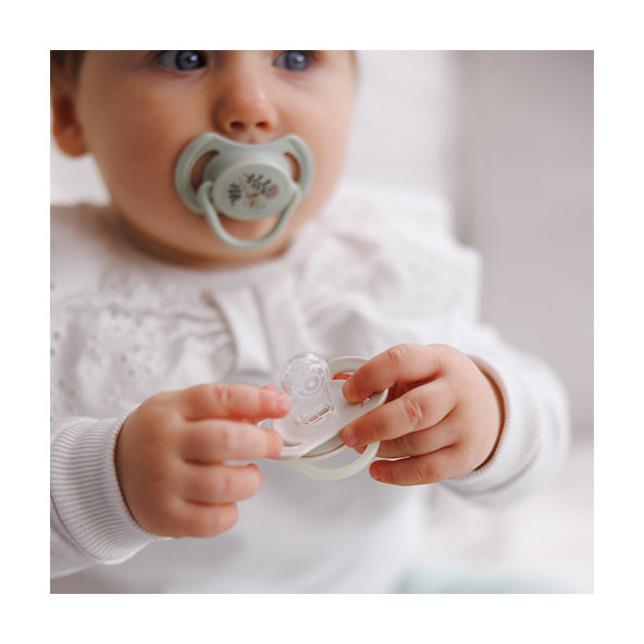 Babyono silikonové symetrické dudlíky 6–18 m 2 ks