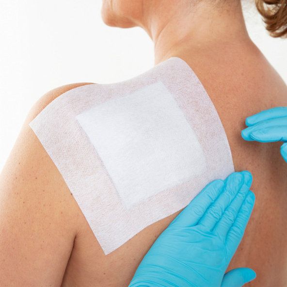 Leukoplast Hypafix samolepicí obvaz 10 cm × 10 m