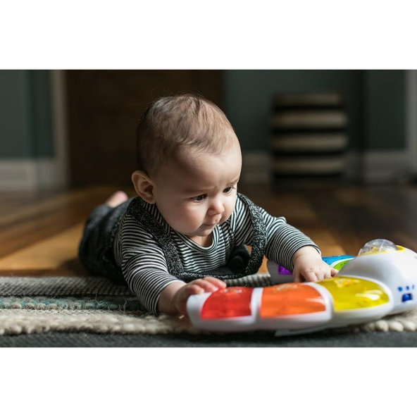 Baby Einstein Glow & Discover Light Bar™ aktivní panel 3 m+