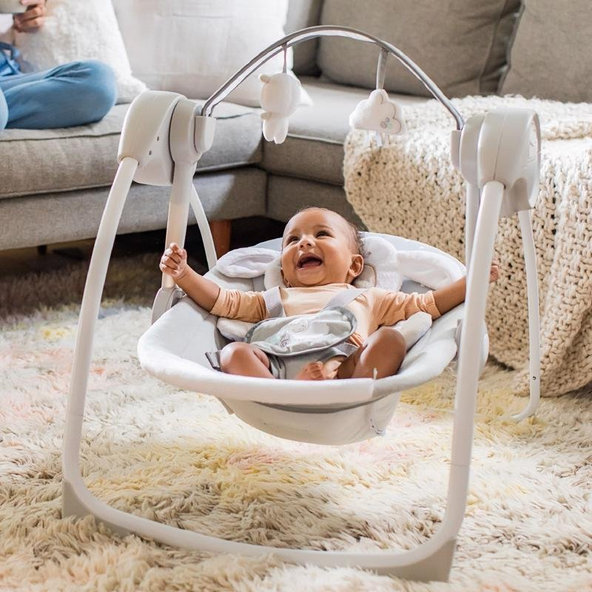 Ingenuity houpačka s melodií Cuddle Lamb 0 m+ do 9 kg 2019