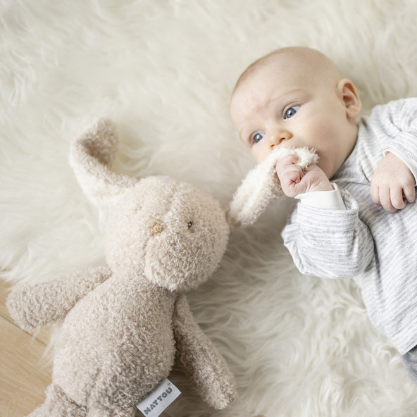 NATTOU Hračka plyšová Teddy zajíček 34 cm 0 m+