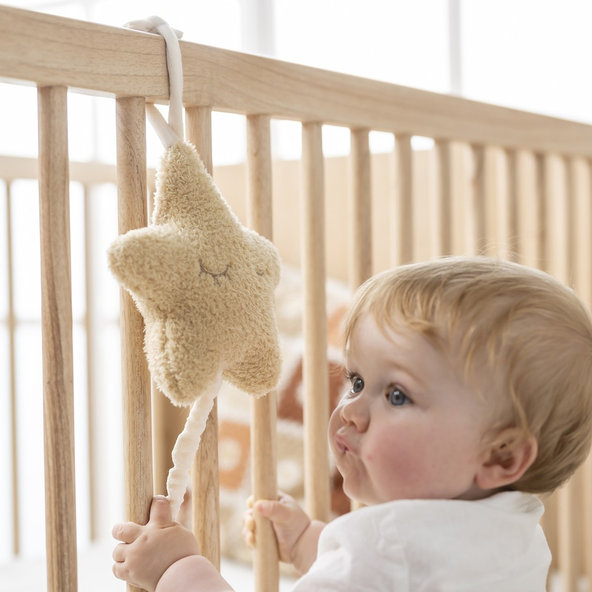 NATTOU Hračka hudební Teddy hvězdička 25 cm 0 m+