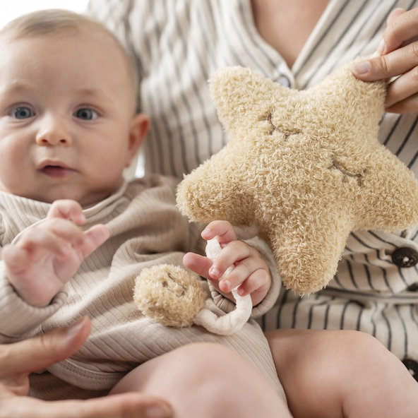 NATTOU Hračka hudební Teddy hvězdička 25 cm 0 m+