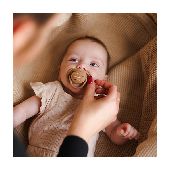 Babyono silikonové symetrické dudlíky 0–6 m 2 ks