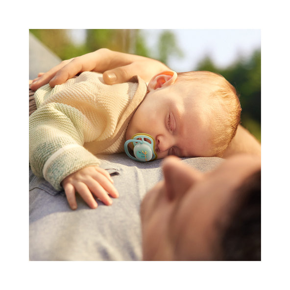 Philips AVENT Dudlík Ultra air s obrázkem noční 0-6 m modrý/zelený 2ks