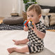 BABY EINSTEIN Kousátko s chrastítkem zebra Zen™ Shake-a-Shape 0m+