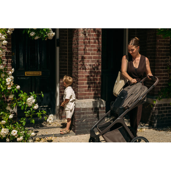 EASYWALKER Zoey Go kombinovaný kočárek Pure Black
