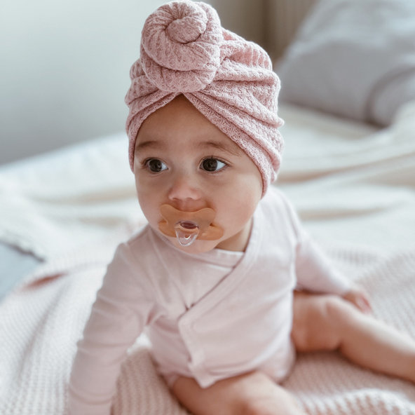 Canpol Babies Dudlík silikonový symetrický oranžový 0-6 m