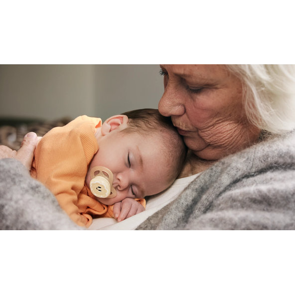 Philips AVENT Dudlík Ultra start s obrázkem holka 0-2 m 2 ks