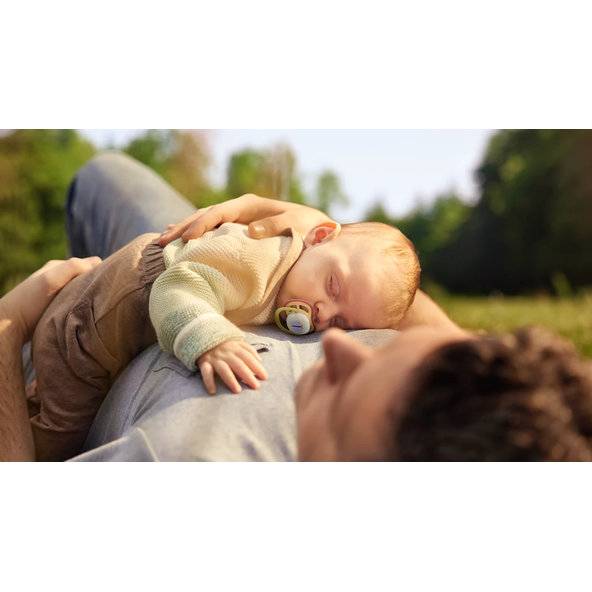 Philips AVENT Dudlík Ultra air s obrázkem noční 0-6 m fialový/žlutý 2ks