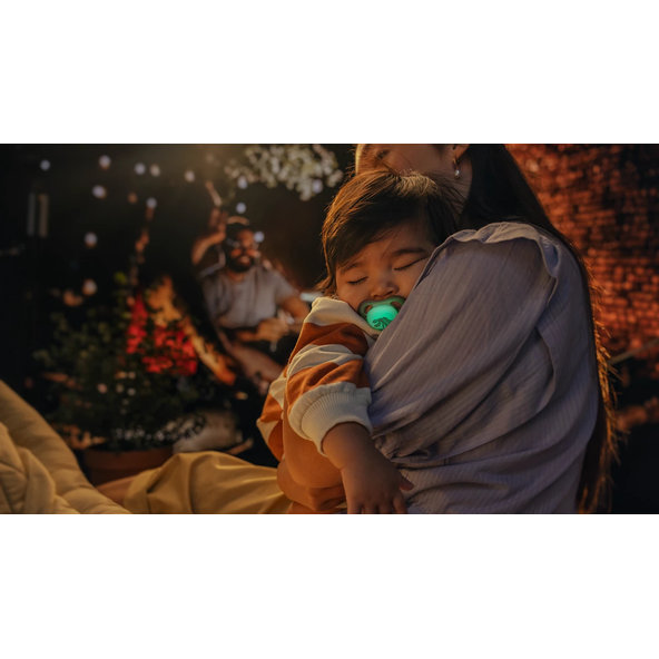 Philips AVENT Dudlík Ultra air s obrázkem 6-18 m denní a noční 2ks
