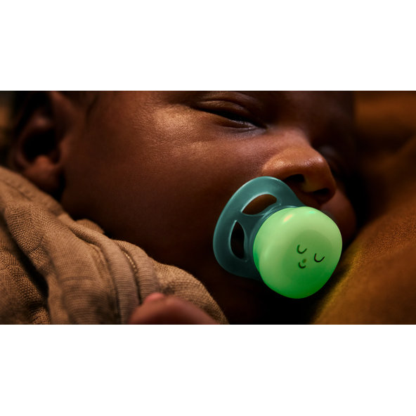 Philips AVENT Dudlík Ultra start s obrázkem noční chlapec 0-2 m 2 ks