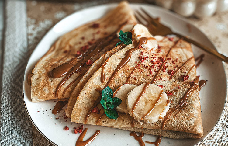 Dokonalé palacinky s minerálkou.