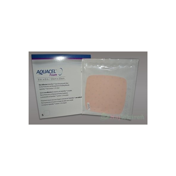 Aquacel Ag Foam Hydrofiber neadhezivní krytí 20 × 20 cm 5 ks