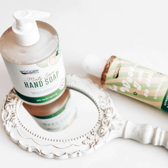 Wooden Spoon tekuté mýdlo máta a citron 300 ml